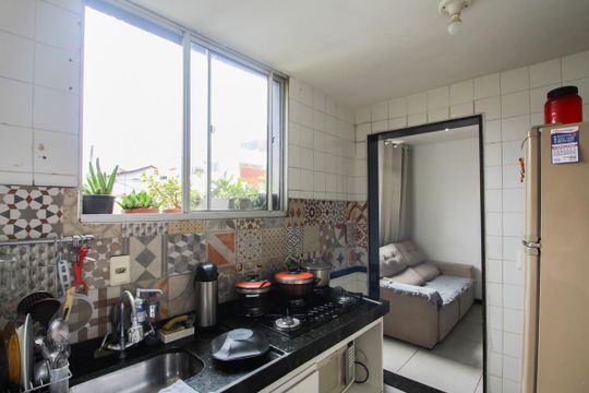 Cozinha e Área de Serviço de apartamento à venda com 3 quartos, 57m² em Santa Amelia, Belo Horizonte