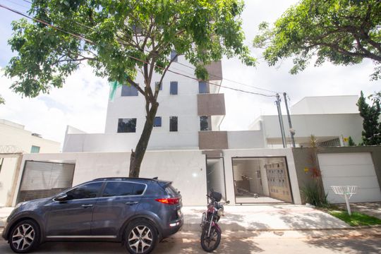 Fachada de apartamento à venda com 4 quartos, 183m² em Cabral, Contagem