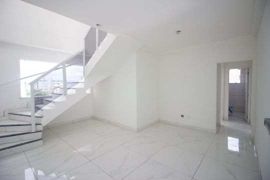 Apartamento à venda com 4 quartos, 183m² em Cabral, Contagem