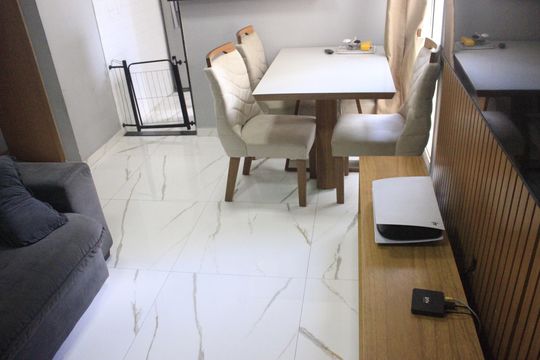 Sala de apartamento à venda com 2 quartos, 43m² em Jardim Rosa de Franca, Guarulhos
