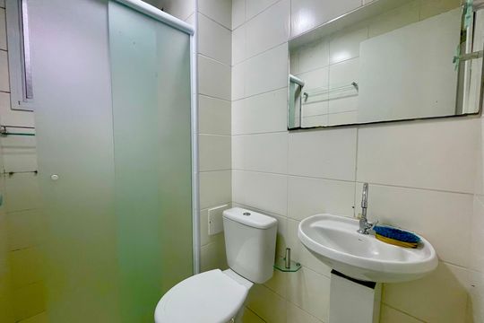 Banheiro de apartamento para alugar com 1 quarto, 35m² em Água Chata, Guarulhos