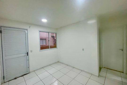 Sala de apartamento para alugar com 1 quarto, 35m² em Água Chata, Guarulhos