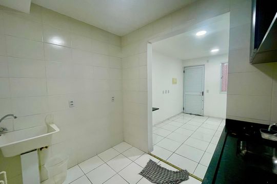 Cozinha de apartamento para alugar com 1 quarto, 35m² em Água Chata, Guarulhos