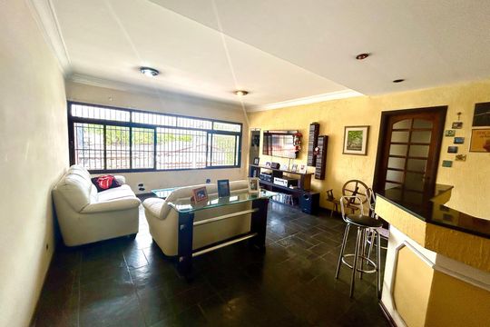 Sala de casa para alugar com 3 quartos, 270m² em Jardim Frizzo, Guarulhos