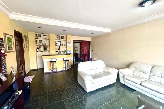 Sala de casa para alugar com 3 quartos, 270m² em Jardim Frizzo, Guarulhos