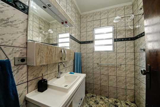 Casa à venda com 2 quartos, 176m² em Jardim Cotiana, São Paulo