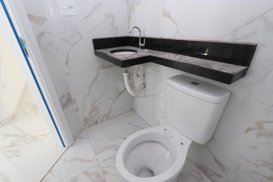 Banheiro de apartamento à venda com 2 quartos, 45m² em Jardim Adutora, São Paulo
