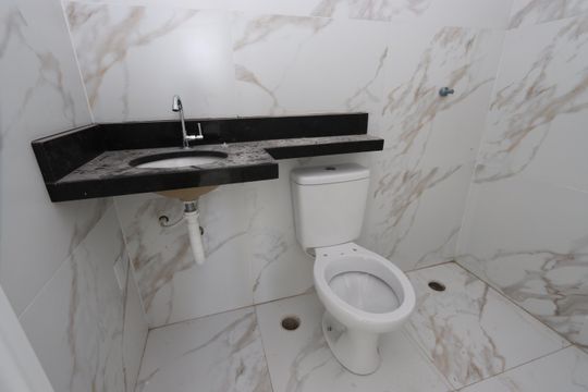 Banheiro de apartamento à venda com 2 quartos, 45m² em Jardim Adutora, São Paulo