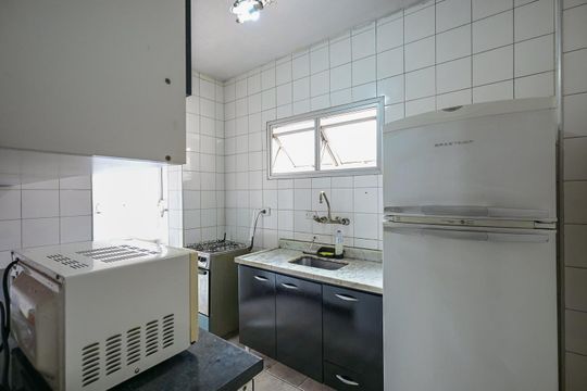 Cozinha de apartamento à venda com 2 quartos, 76m² em Chácara Agrindus, Taboão da Serra