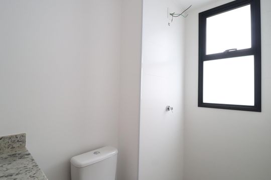 Banheiro do Quarto 1 de apartamento para alugar com 2 quartos, 86m² em Jardim Sul, Uberlândia