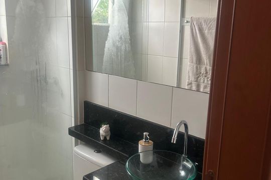 Banheiro de apartamento à venda com 2 quartos, 50m² em Taquara, Rio de Janeiro
