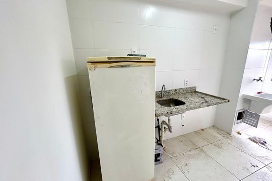 Cozinha de apartamento à venda com 2 quartos, 56m² em Vila Rosalia, Guarulhos