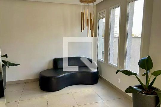 Hall de entrada de apartamento à venda com 2 quartos, 56m² em Vila Rosalia, Guarulhos