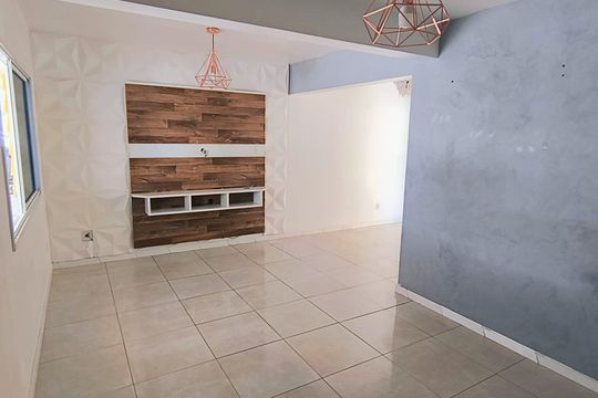 Casa à venda com 3 quartos, 136m² em Olaria, Canoas