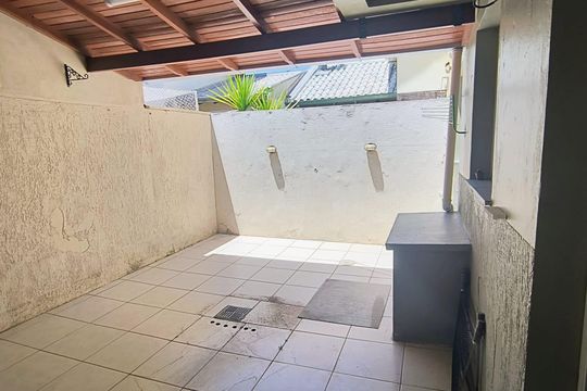 Casa à venda com 3 quartos, 136m² em Olaria, Canoas