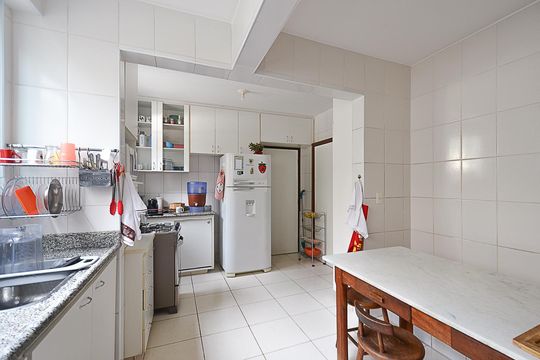 Cozinha de apartamento à venda com 4 quartos, 172m² em Santa Efigênia, Belo Horizonte