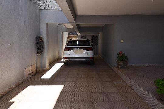 Garagem de apartamento à venda com 4 quartos, 172m² em Santa Efigênia, Belo Horizonte