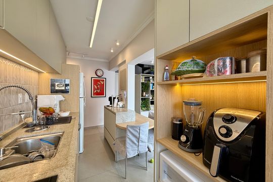 Cozinha de apartamento à venda com 4 quartos, 138m² em Brooklin, São Paulo