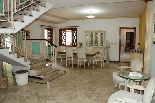 Casa de Condomínio para alugar com 4 quartos, 1100m² em São Paulo Ii, Cotia