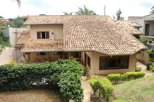 Fachada de casa de condomínio para alugar com 4 quartos, 1100m² em São Paulo Ii, Cotia