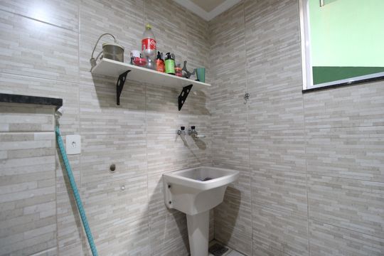 Área de serviço de casa à venda com 1 quarto, 84m² em Curicica, Rio de Janeiro