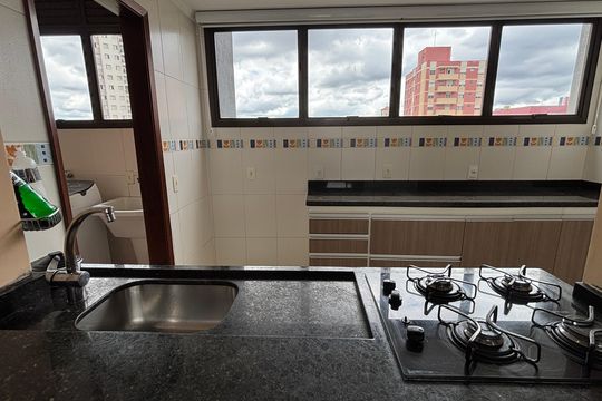 Cozinha de apartamento à venda com 3 quartos, 144m² em Vila Assunção, Santo André