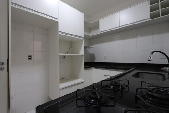 Cozinha de casa de condomínio à venda com 2 quartos, 69m² em Vila Lucia, São Paulo
