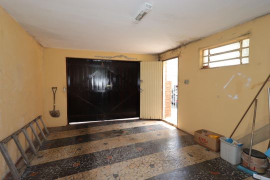 Garagem de casa à venda com 2 quartos, 235m² em Jardim Utinga, Santo André