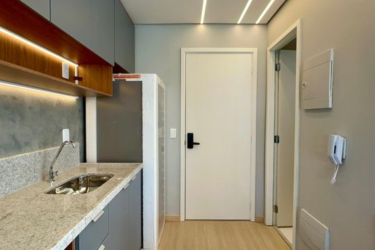 Cozinha de kitnet/studio à venda com 1 quarto, 43m² em Pinheiros, São Paulo