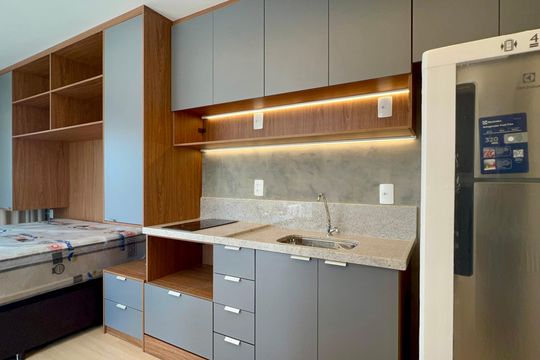 Cozinha de kitnet/studio à venda com 1 quarto, 43m² em Pinheiros, São Paulo