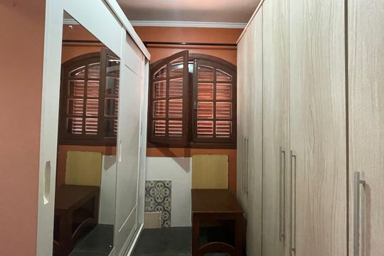 Casa à venda com 3 quartos, 220m² em Parque Sao Domingos, São Paulo