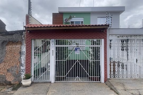 Fachada+Placa  de casa à venda com 3 quartos, 210m² em Vila Lais, São Paulo