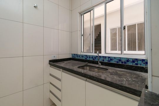 Cozinha de apartamento para alugar com 1 quarto, 40m² em Cidade São Mateus, São Paulo