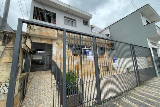 Casa para alugar com 1 quarto, 48m² em Parque São Luís, Embu das Artes