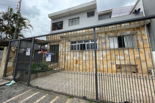 Casa para alugar com 1 quarto, 48m² em Parque São Luís, Embu das Artes