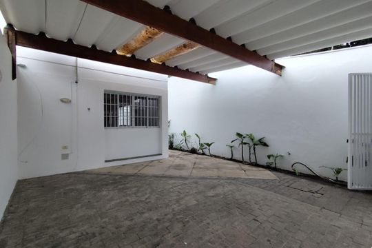 Garagem de casa para alugar com 3 quartos, 187m² em Brooklin, São Paulo