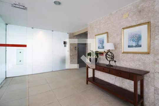 Área comum de apartamento à venda com 3 quartos, 120m² em Itaim Bibi, São Paulo