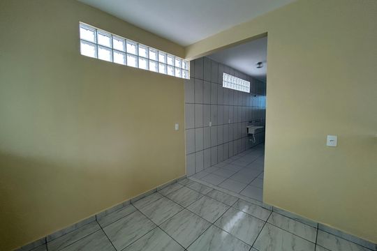 Cozinha de casa para alugar com 2 quartos, 144m² em Bento Ribeiro, Rio de Janeiro