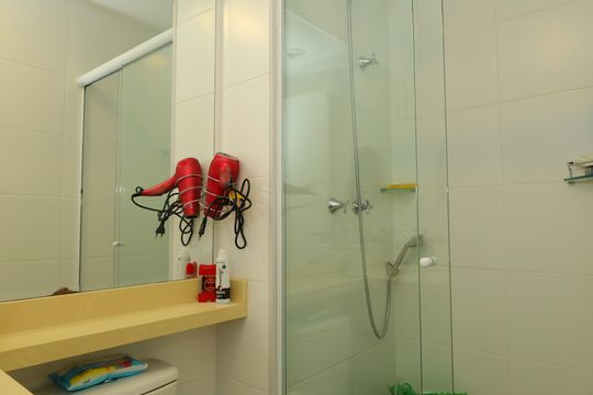 Banheiro 2 de apartamento à venda com 2 quartos, 55m² em Jardim Norma, São Paulo