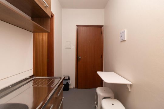 Cozinha de apartamento à venda com 1 quarto, 19m² em Centro Histórico, Porto Alegre
