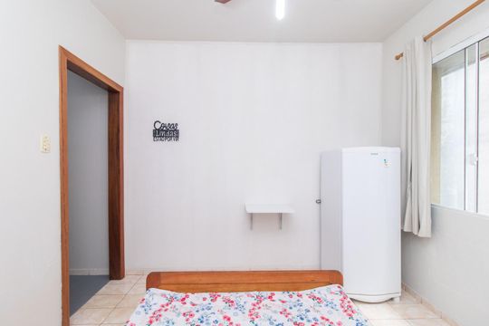 Sala/Quarto de apartamento à venda com 1 quarto, 19m² em Centro Histórico, Porto Alegre