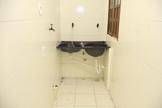 Área de Serviço de casa para alugar com 2 quartos, 60m² em Itapuã, Salvador