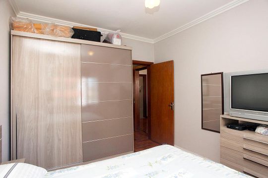 Quarto 1 de apartamento para alugar com 2 quartos, 87m² em Bom Fim, Porto Alegre