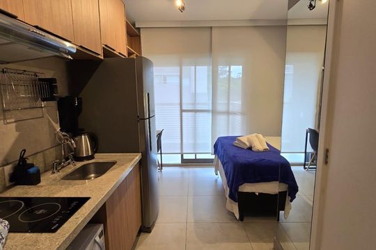 Cozinha de kitnet/studio à venda com 1 quarto, 25m² em Butantã, São Paulo