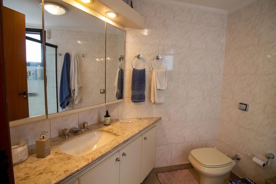 Banheiro da Suíte de apartamento para alugar com 3 quartos, 122m² em Brooklin, São Paulo