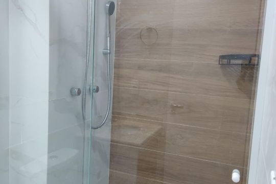 Banheiro  de apartamento à venda com 2 quartos, 69m² em Vila Andrade, São Paulo