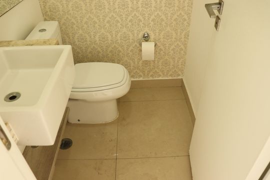 Lavabo de apartamento para alugar com 3 quartos, 136m² em Alphaville Empresarial, Barueri