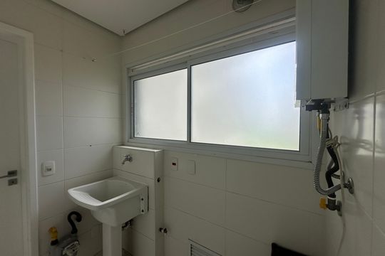 Área de Serviço de apartamento para alugar com 3 quartos, 136m² em Alphaville Empresarial, Barueri