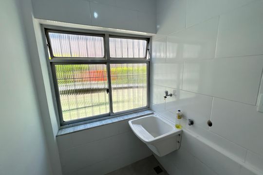 Área de Serviço de apartamento à venda com 2 quartos, 59m² em Jardim Sulacap, Rio de Janeiro
