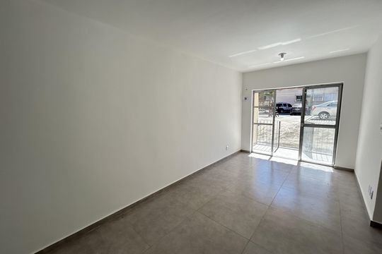 Sala de apartamento à venda com 2 quartos, 59m² em Jardim Sulacap, Rio de Janeiro